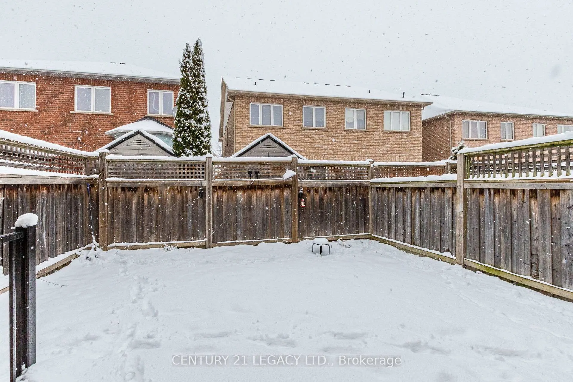 Photo 41 of 21 Kilrea Way, Brampton, Credit Valley — HOMEH