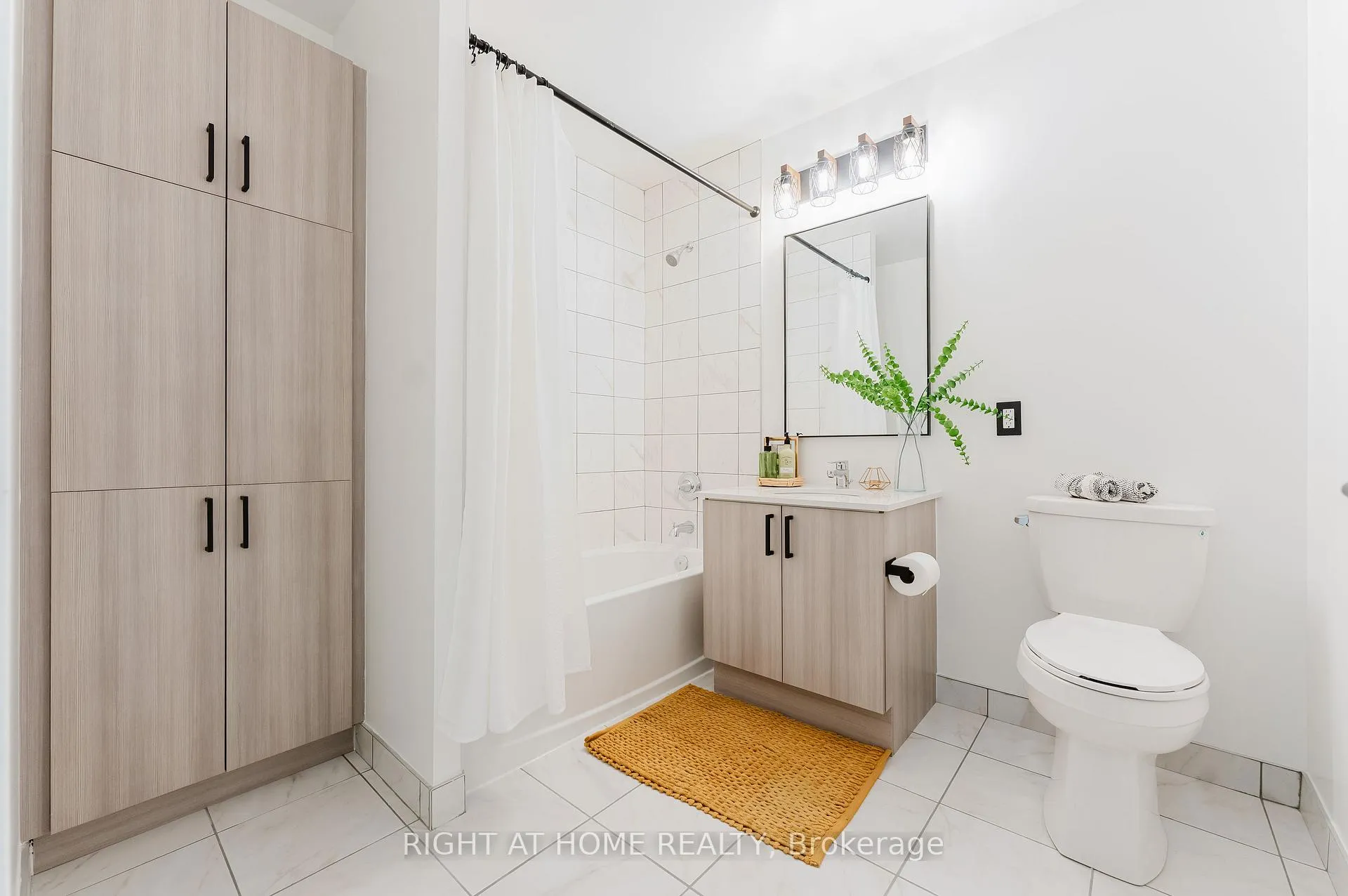 Photo 11 of 1010 Sandy Beach Road, Pickering, Bay Ridges — HOMEH