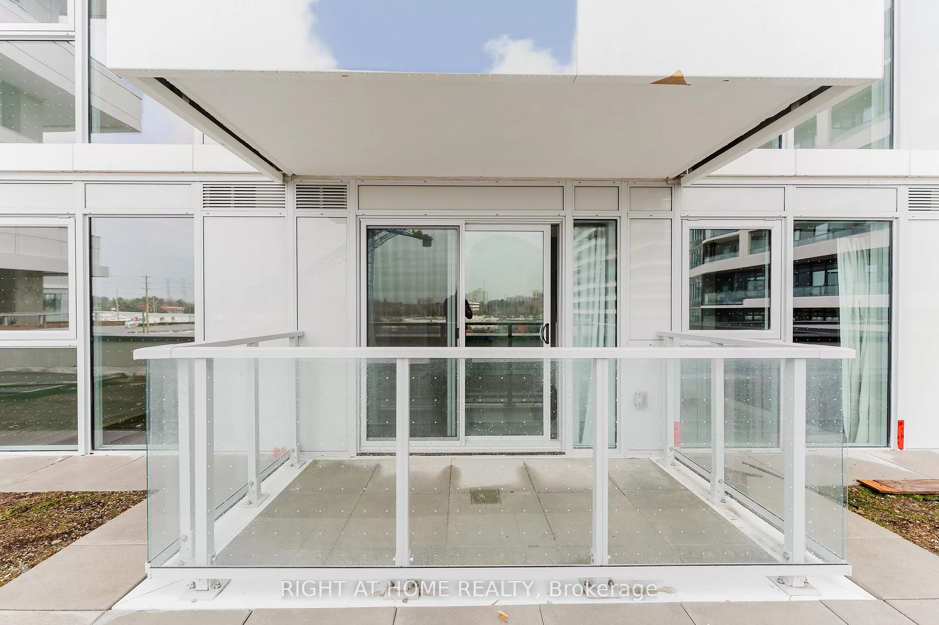 Photo 14 of 1010 Sandy Beach Road, Pickering, Bay Ridges — HOMEH