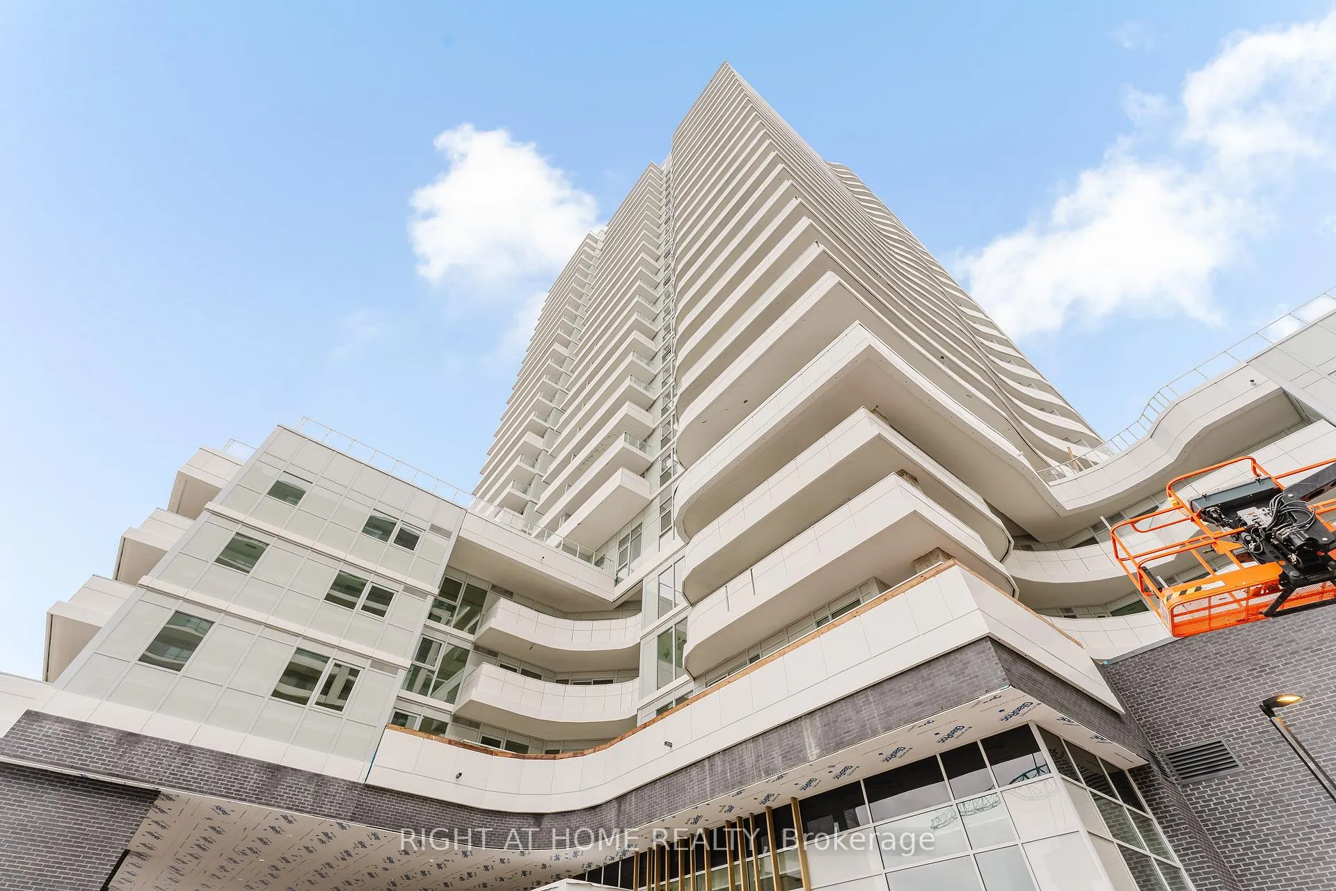 Photo 17 of 1010 Sandy Beach Road, Pickering, Bay Ridges — HOMEH