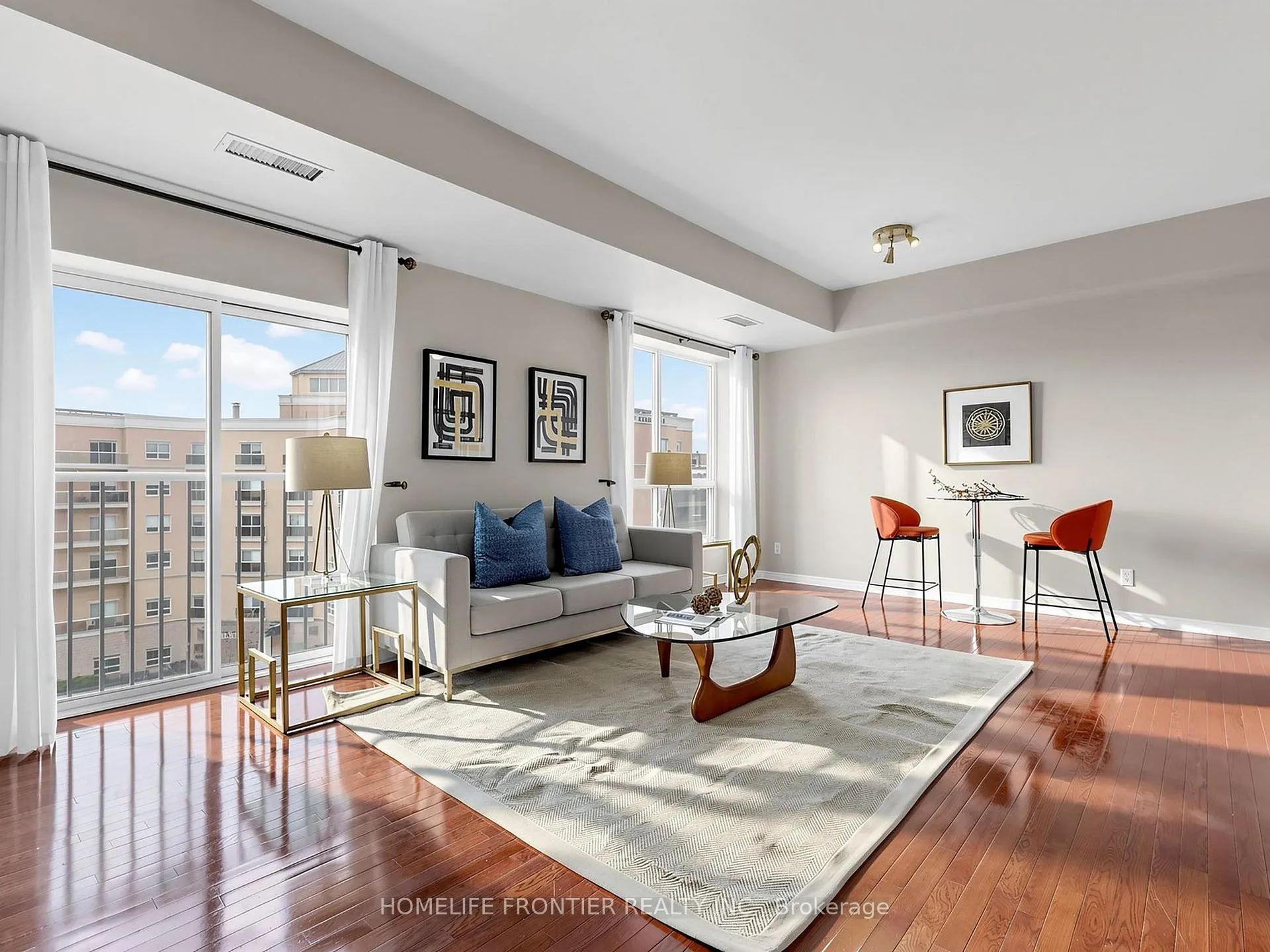 Photo 6 of Unit 621, 1 Maison Park Court, Vaughan, Lakeview Estates — HOMEH