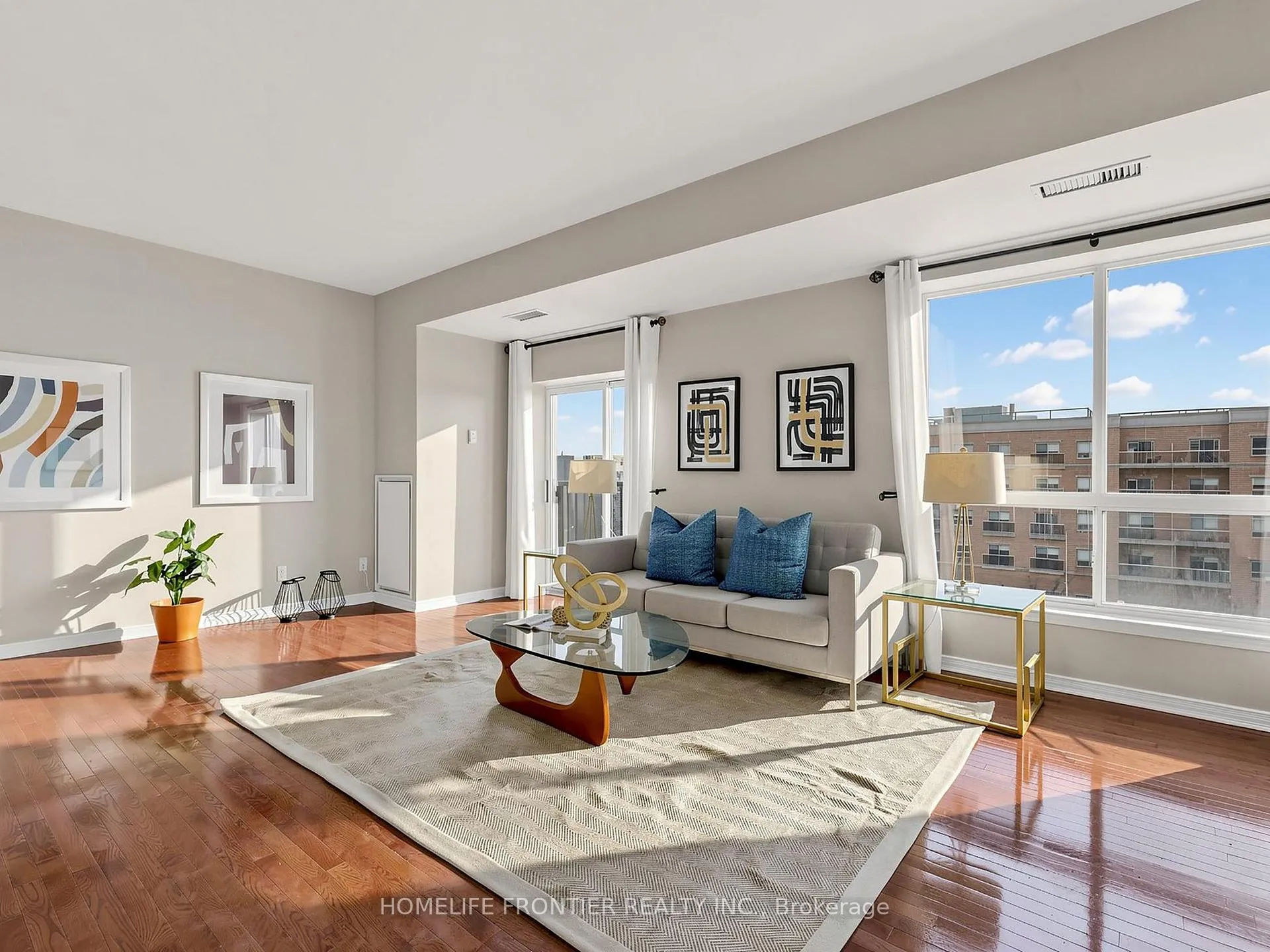 Photo 7 of Unit 621, 1 Maison Park Court, Vaughan, Lakeview Estates — HOMEH