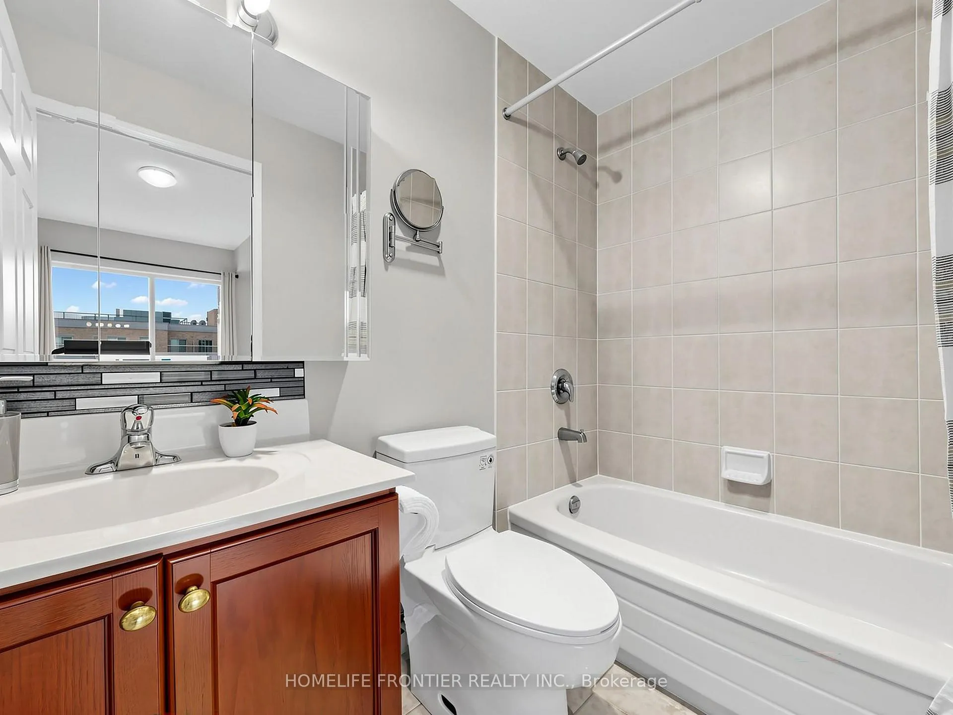 Photo 23 of Unit 621, 1 Maison Park Court, Vaughan, Lakeview Estates — HOMEH