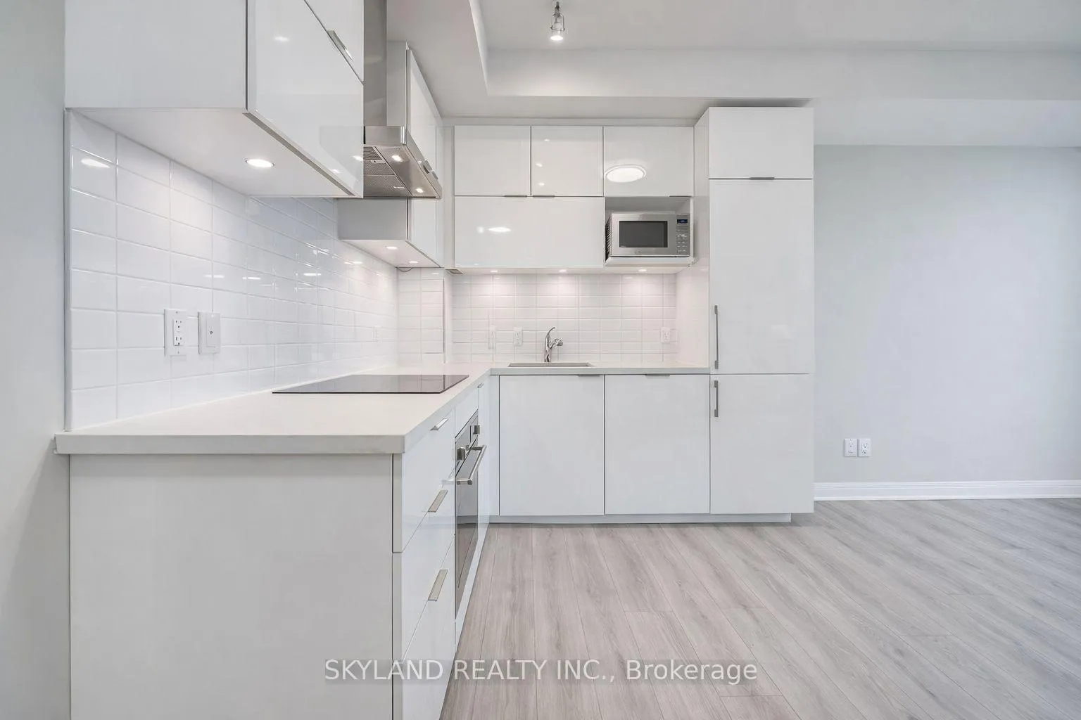 Photo 7 of Unit 716, 8 Rouge Valley Drive, Markham, Unionville — HOMEH