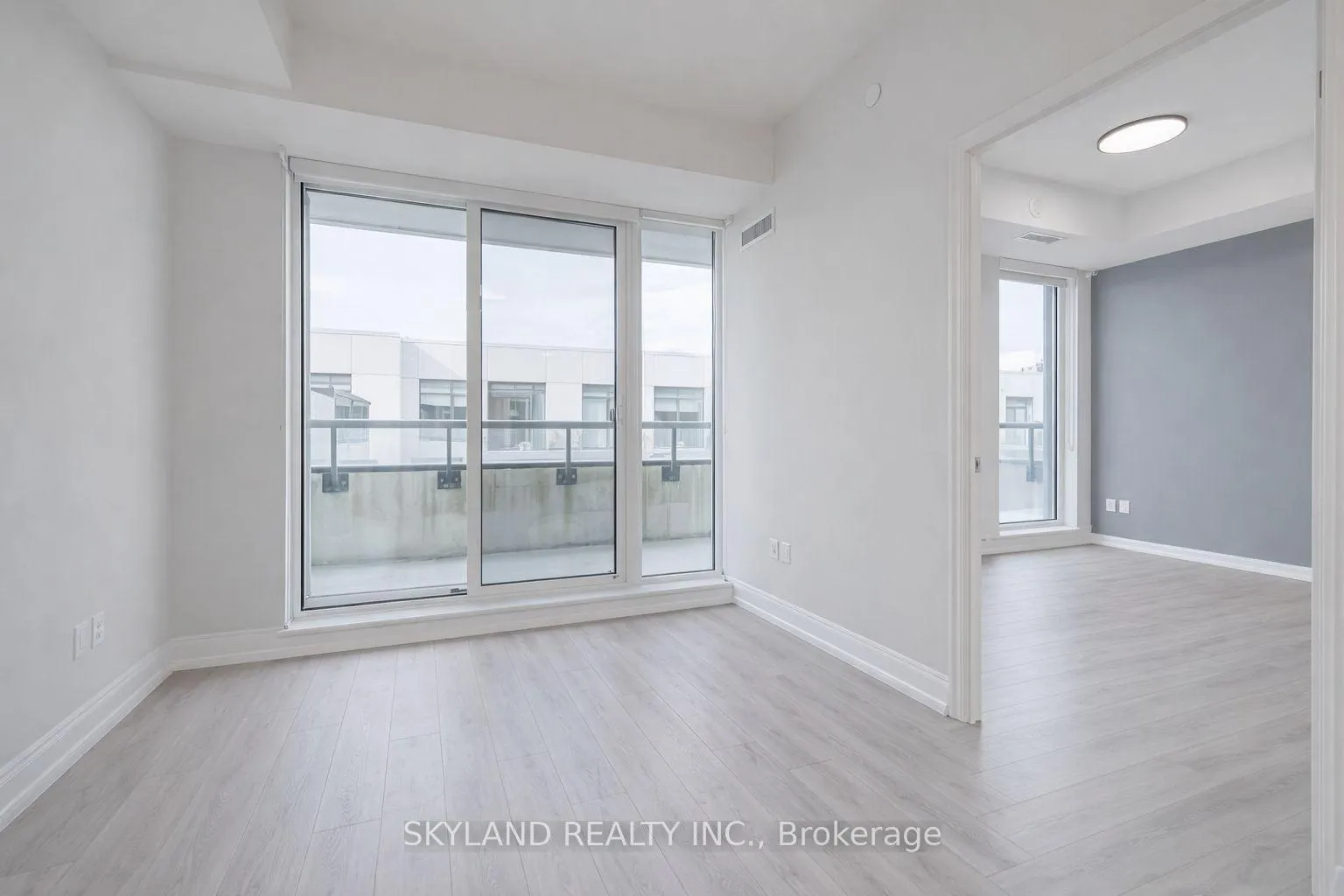 Photo 10 of Unit 716, 8 Rouge Valley Drive, Markham, Unionville — HOMEH