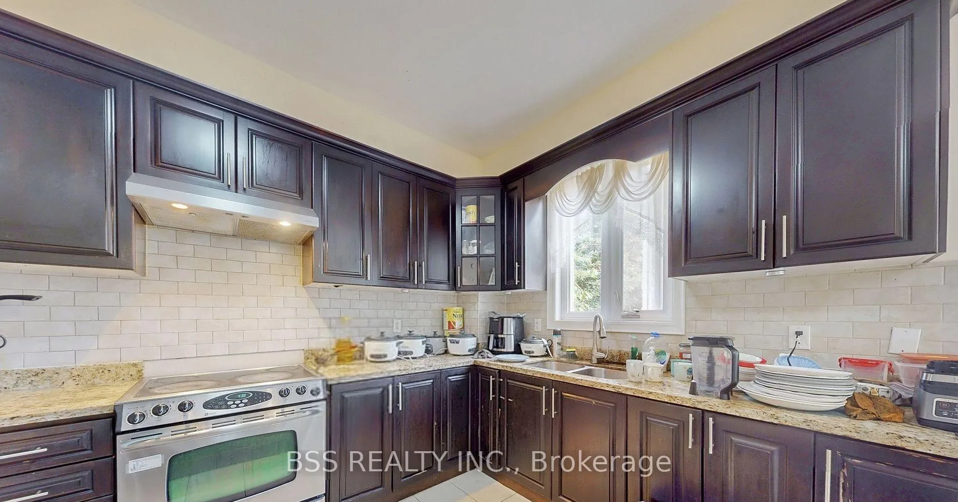 Photo 9 of 33 Wanstead Avenue, Scarborough, Oakridge — HOMEH