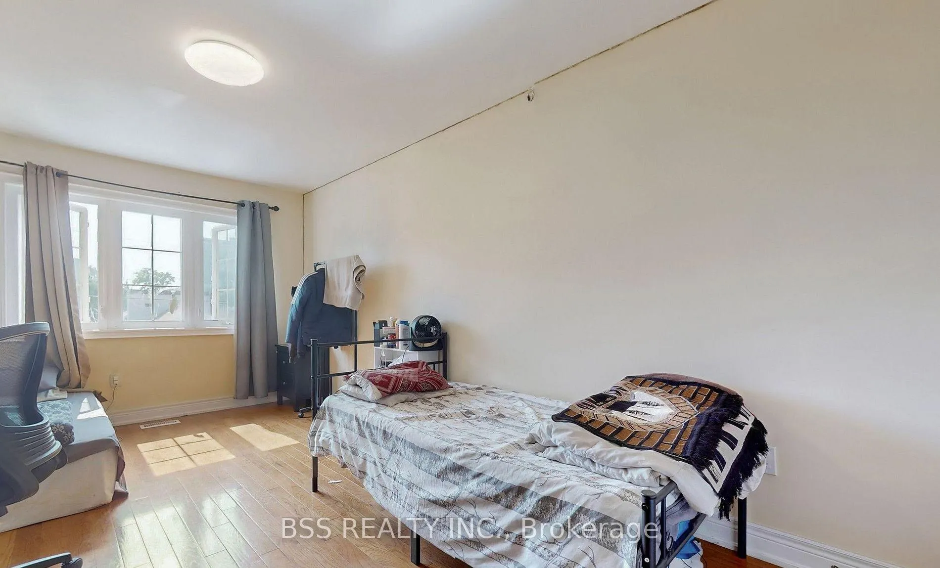 Photo 17 of 33 Wanstead Avenue, Scarborough, Oakridge — HOMEH