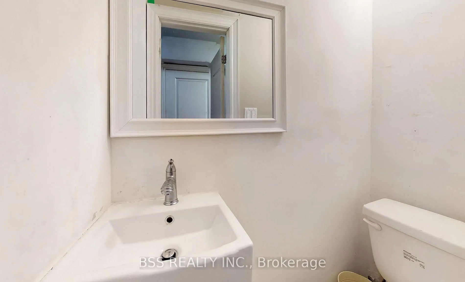 Photo 39 of 33 Wanstead Avenue, Scarborough, Oakridge — HOMEH