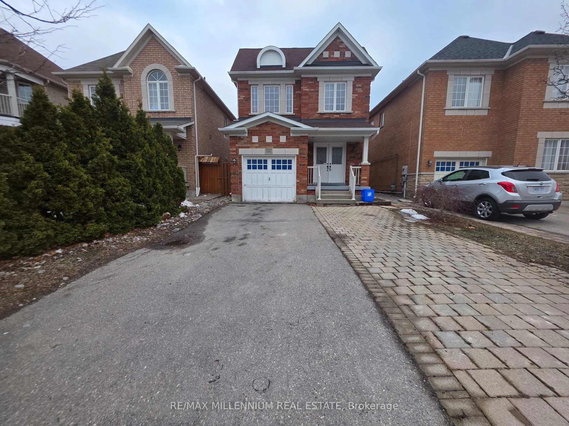 Photo 2 of 150 Ozner Crescent, Vaughan, Vellore Village — HOMEH