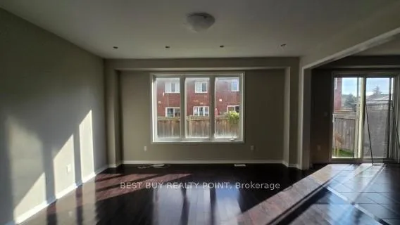 Photo 11 of 215 Higginbotham Crescent, Milton, Willmott — HOMEH