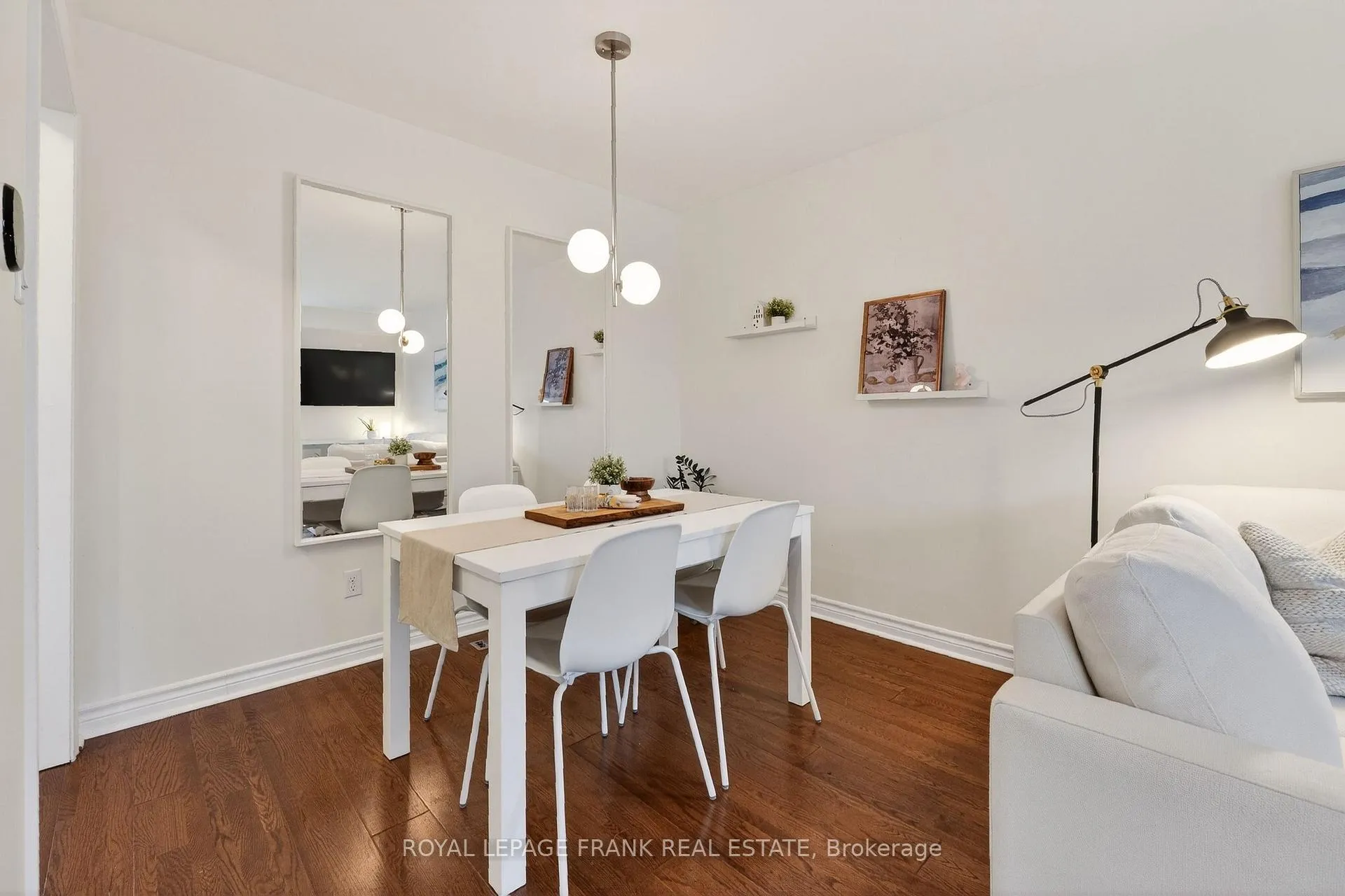 Photo 18 of 71 Galbraith Court, Clarington, Bowmanville — HOMEH