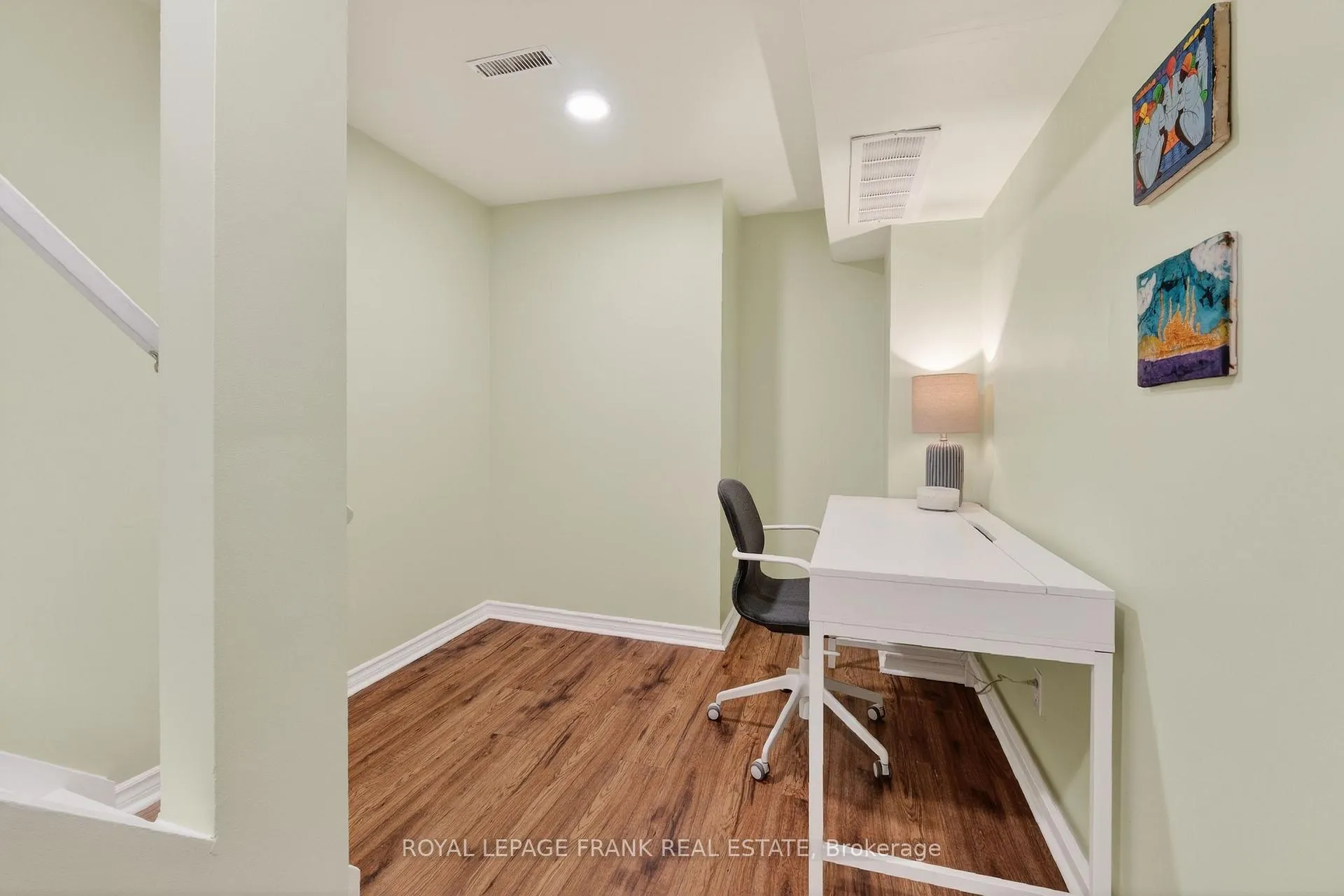 Photo 26 of 71 Galbraith Court, Clarington, Bowmanville — HOMEH