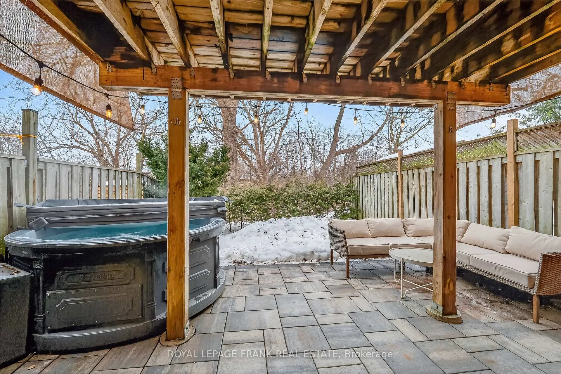 Photo 30 of 71 Galbraith Court, Clarington, Bowmanville — HOMEH