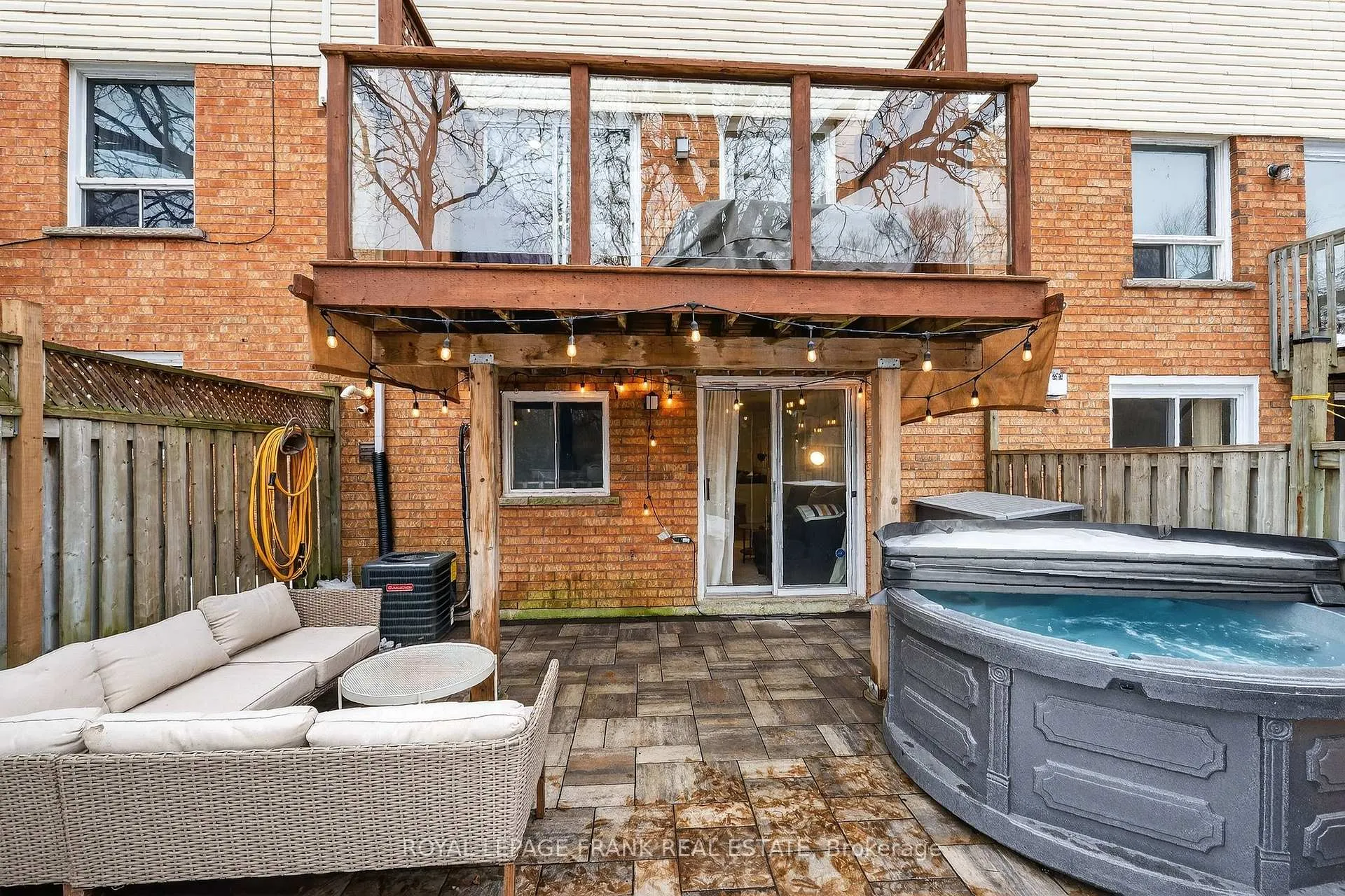 Photo 33 of 71 Galbraith Court, Clarington, Bowmanville — HOMEH