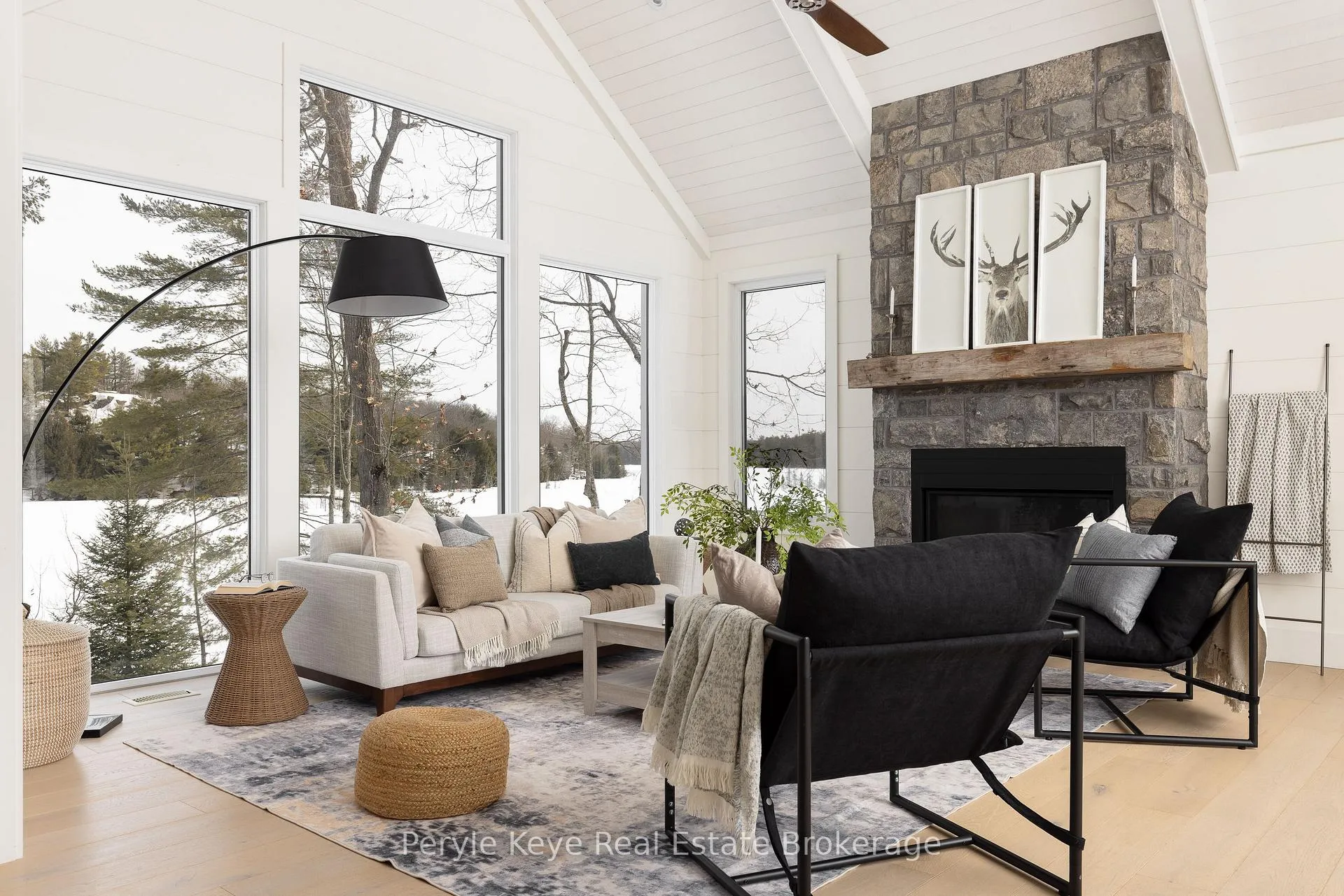 Photo 1 of 1079 Spence Lake Drive, Bracebridge, Draper — HOMEH