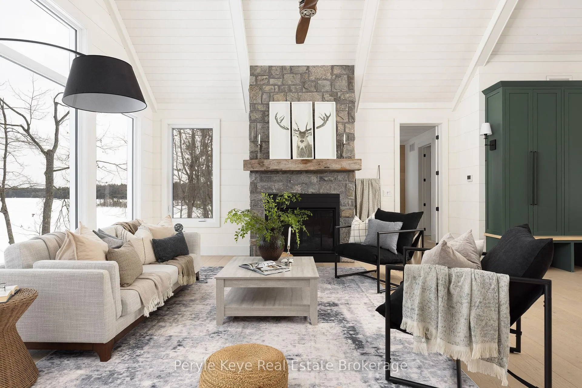 Photo 12 of 1079 Spence Lake Drive, Bracebridge, Draper — HOMEH