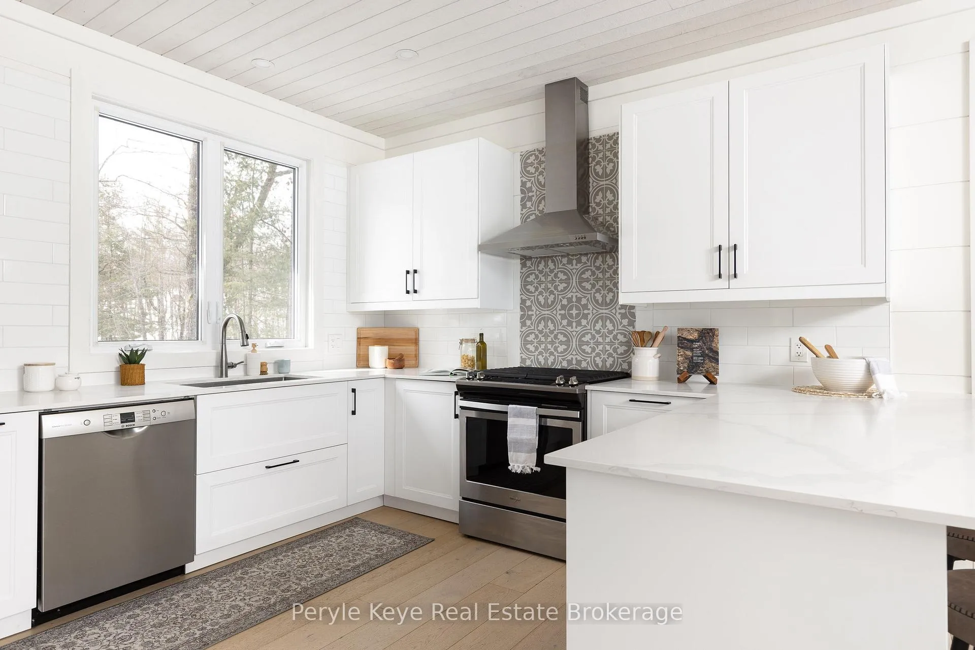 Photo 26 of 1079 Spence Lake Drive, Bracebridge, Draper — HOMEH