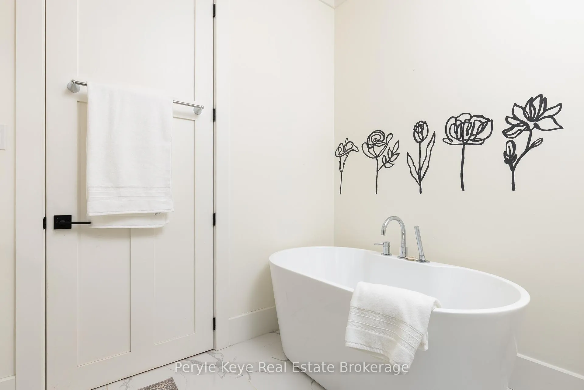 Photo 36 of 1079 Spence Lake Drive, Bracebridge, Draper — HOMEH
