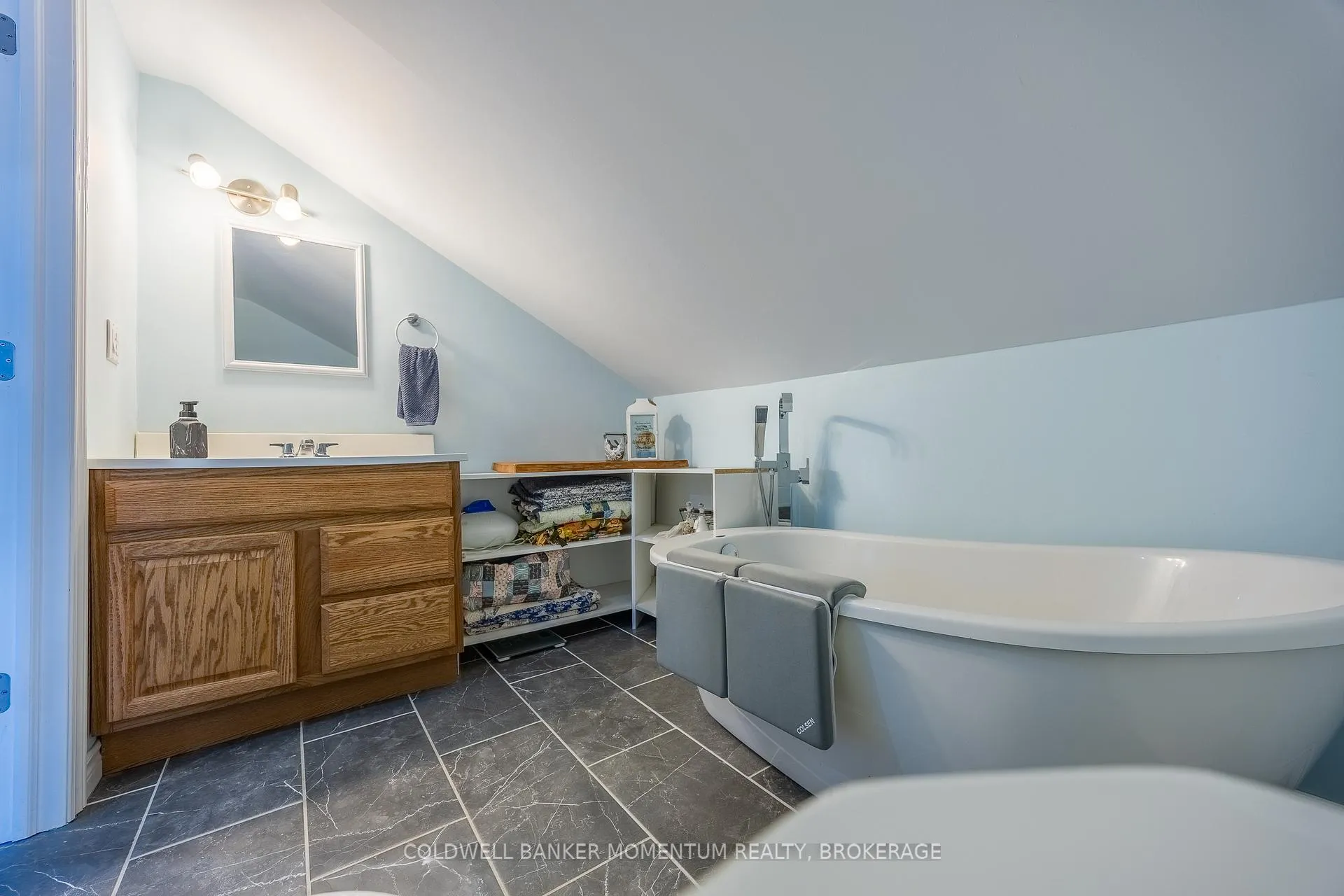 Photo 23 of 100 Queen Street E, Norfolk, St. Williams — HOMEH