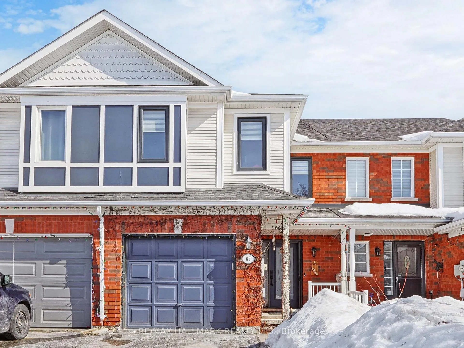 Photo 2 of 62 Crittenden Drive, Georgina, Keswick South — HOMEH