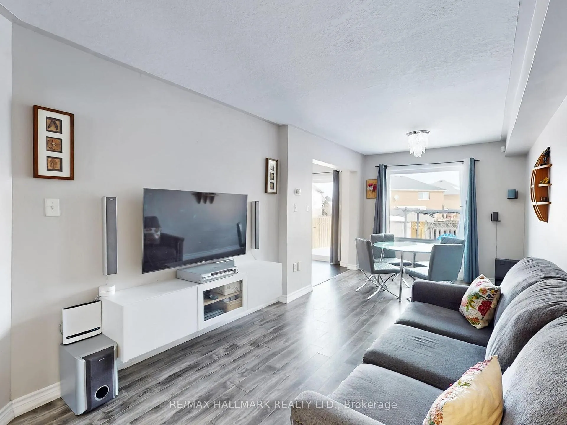 Photo 6 of 62 Crittenden Drive, Georgina, Keswick South — HOMEH