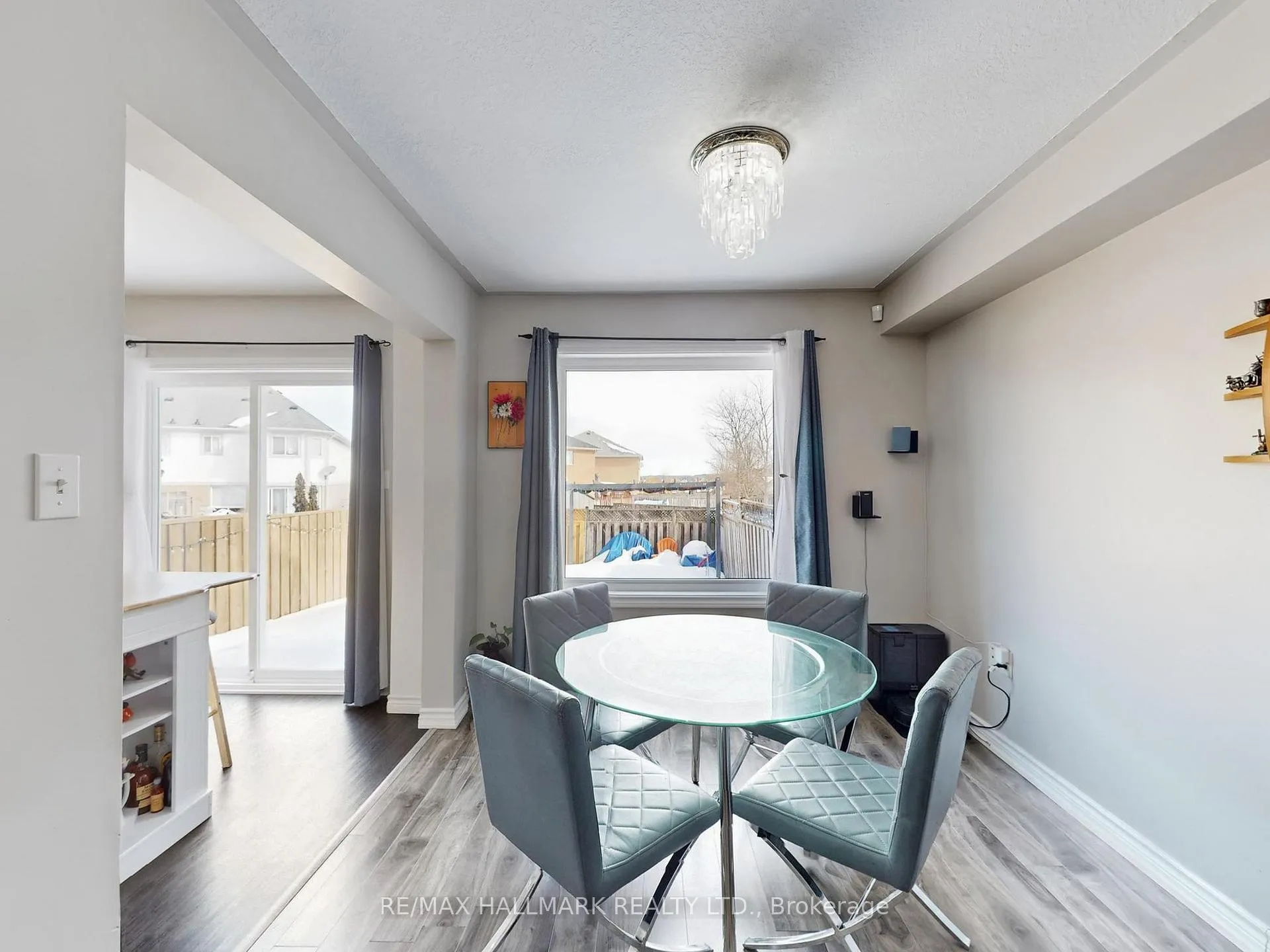 Photo 8 of 62 Crittenden Drive, Georgina, Keswick South — HOMEH