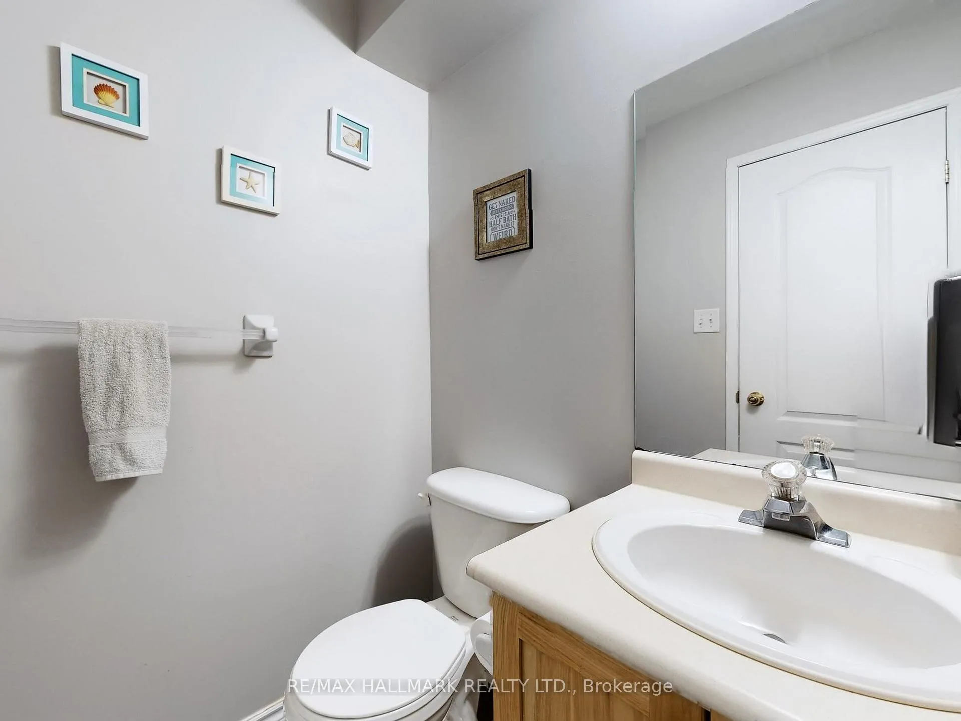 Photo 16 of 62 Crittenden Drive, Georgina, Keswick South — HOMEH