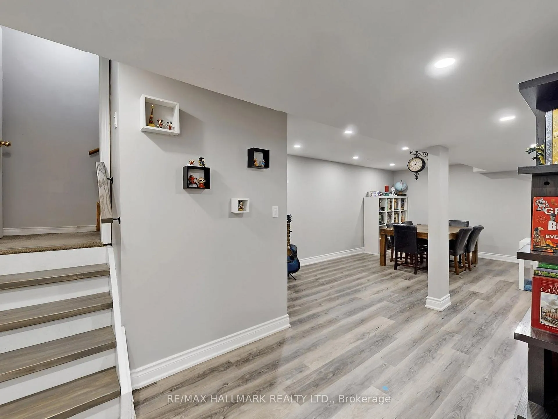 Photo 35 of 62 Crittenden Drive, Georgina, Keswick South — HOMEH