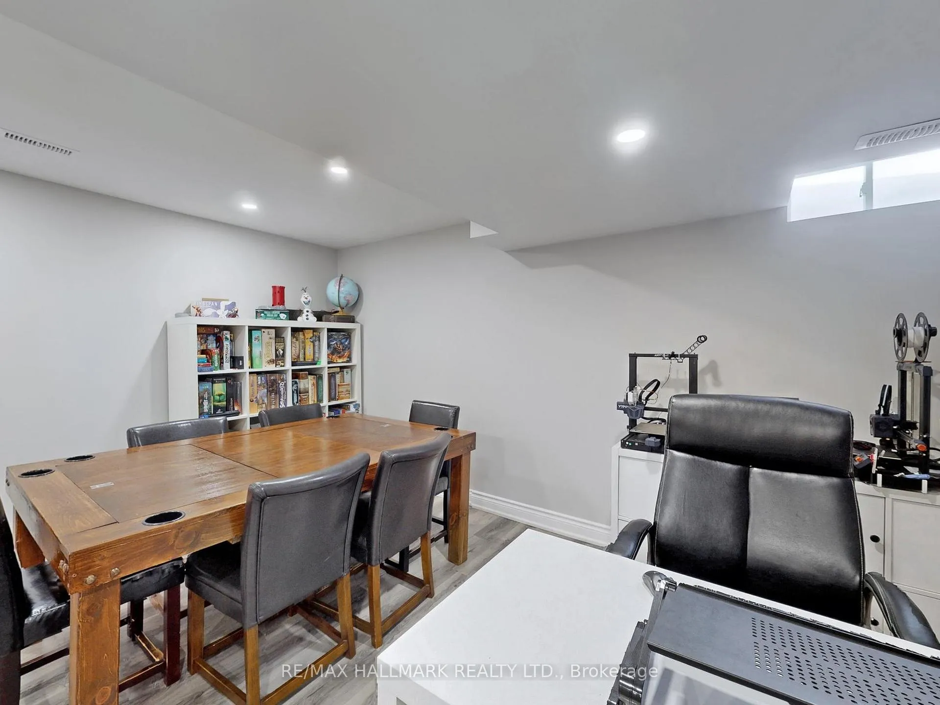 Photo 39 of 62 Crittenden Drive, Georgina, Keswick South — HOMEH