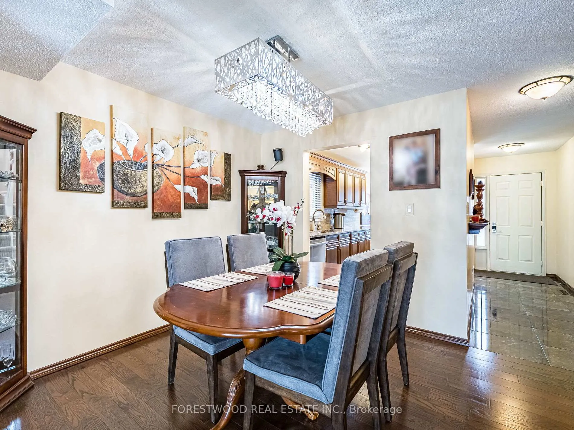 Photo 9 of 2036 Chrisdon Road, Burlington, Headon — HOMEH