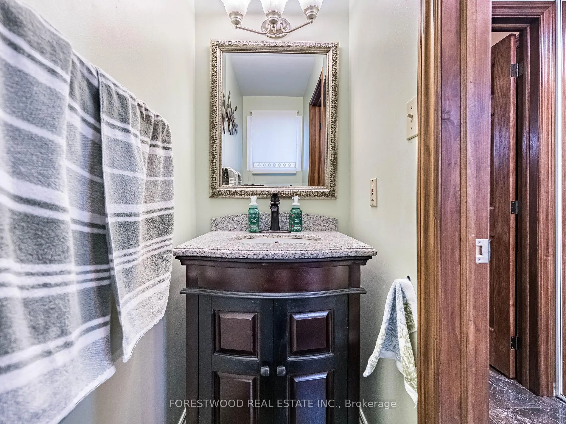 Photo 19 of 2036 Chrisdon Road, Burlington, Headon — HOMEH