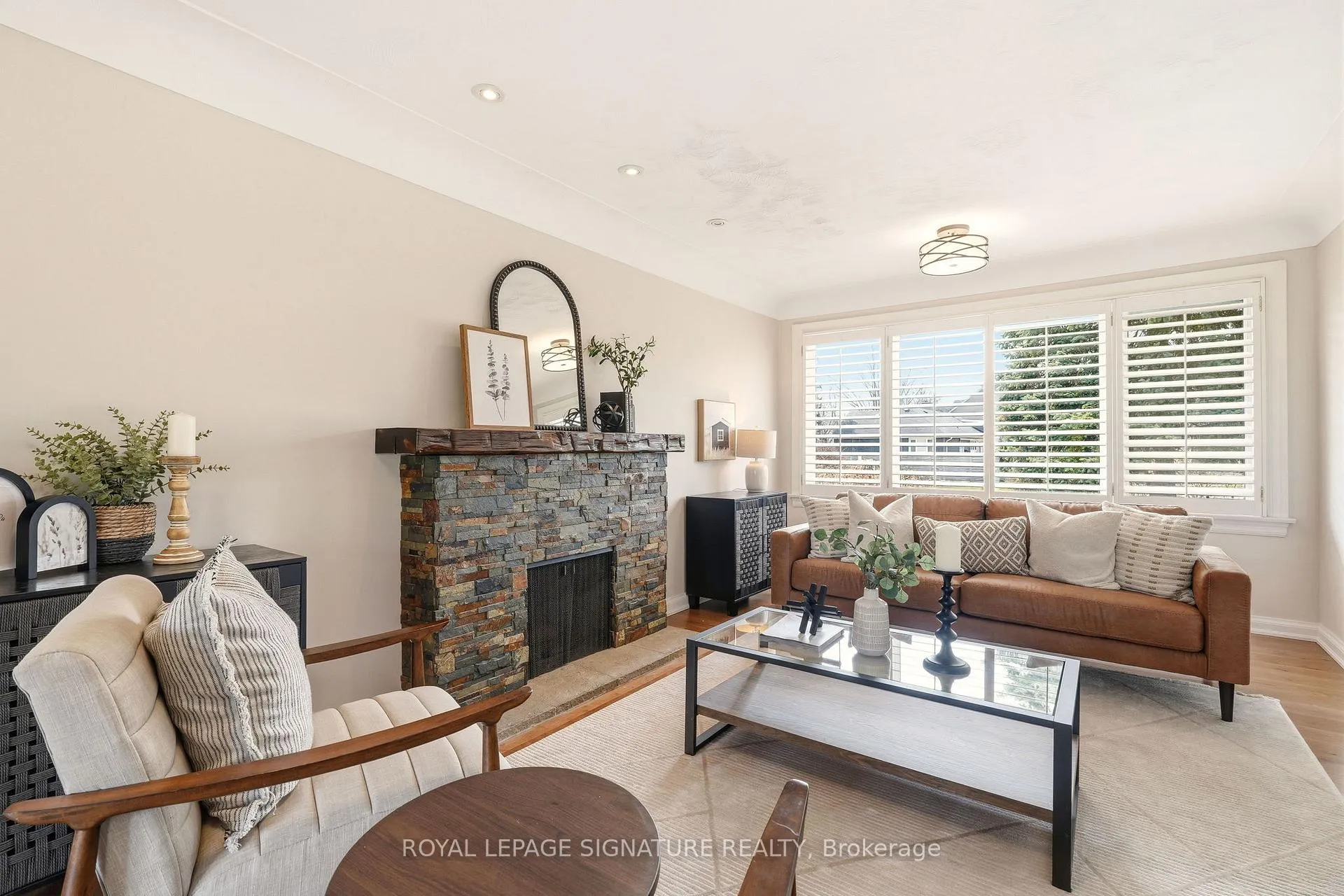 Photo 6 of 45 Crescent Road, Oakville, Central — HOMEH