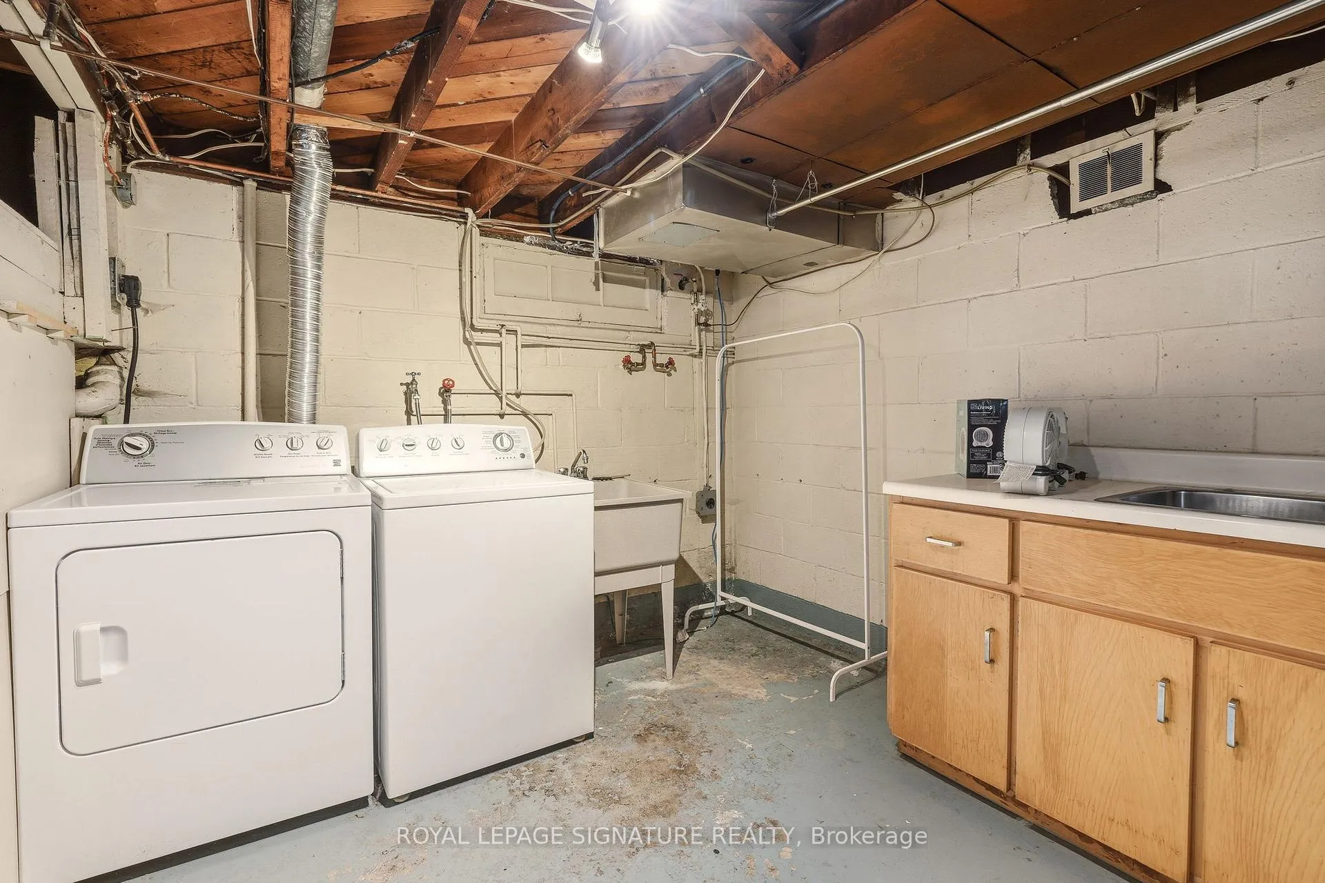Photo 31 of 45 Crescent Road, Oakville, Central — HOMEH