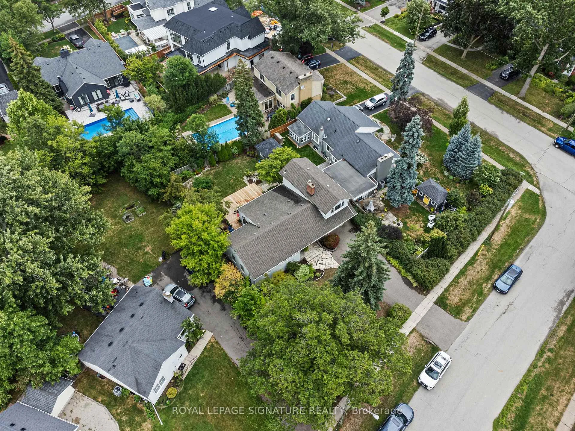 Photo 38 of 45 Crescent Road, Oakville, Central — HOMEH
