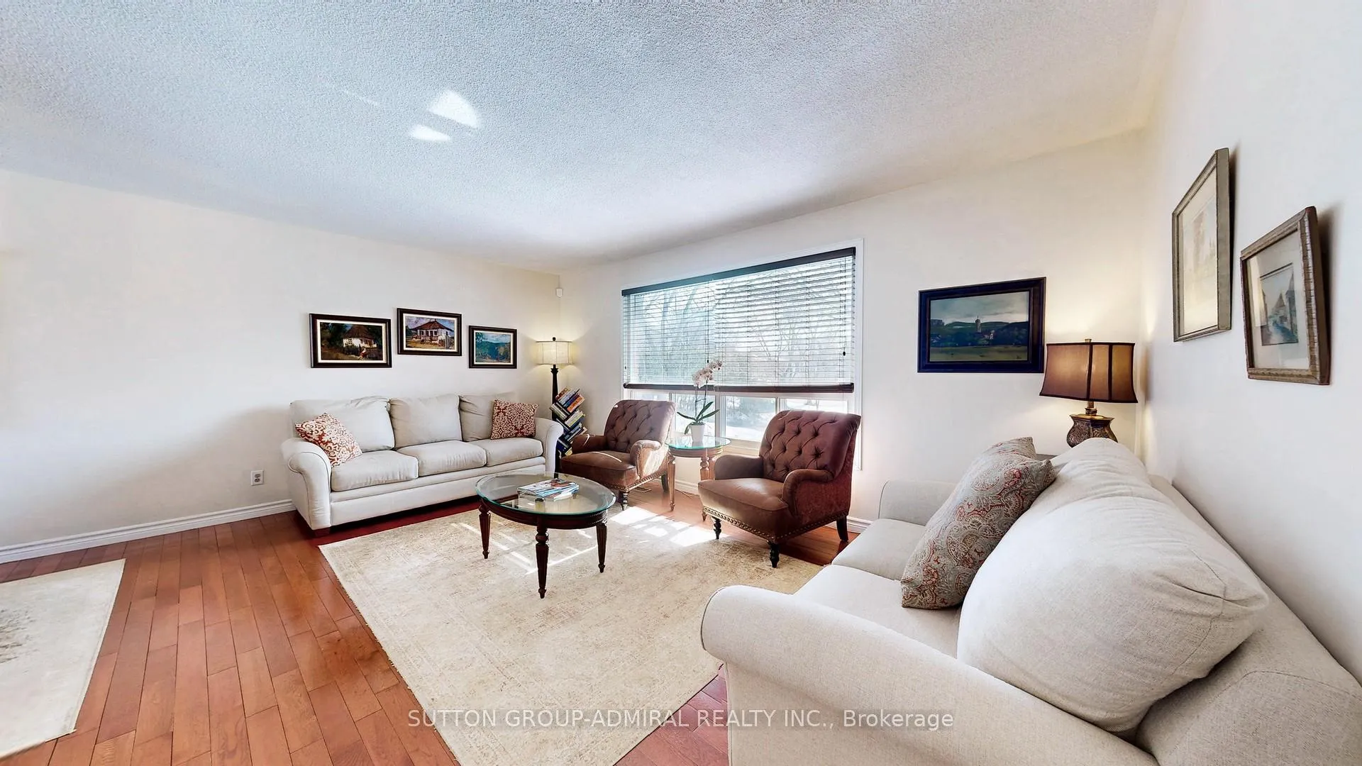Photo 11 of 42 Jondan Crescent, Markham, Royal Orchard — HOMEH