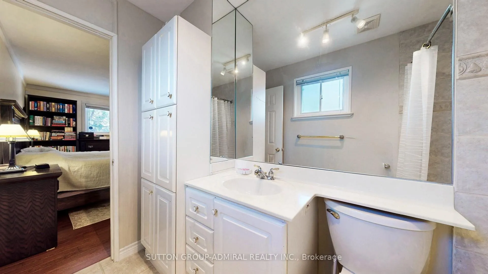 Photo 25 of 42 Jondan Crescent, Markham, Royal Orchard — HOMEH