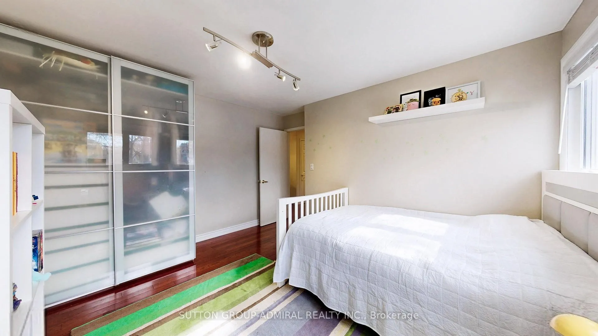 Photo 27 of 42 Jondan Crescent, Markham, Royal Orchard — HOMEH