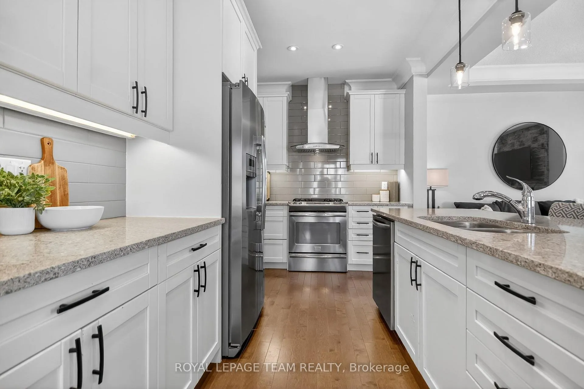 Photo 15 of 375 Meadowbreeze Drive, Ottawa, Kanata - Emerald Meadows/Trailwest — HOMEH