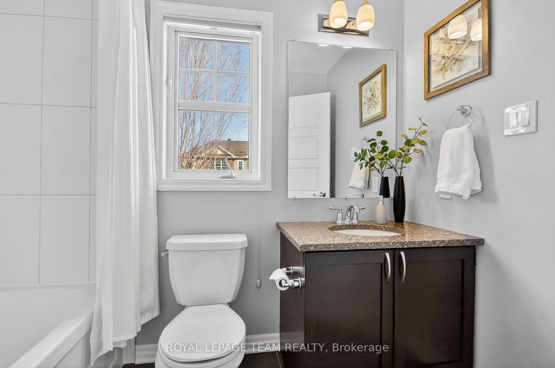 Photo 30 of 375 Meadowbreeze Drive, Ottawa, Kanata - Emerald Meadows/Trailwest — HOMEH
