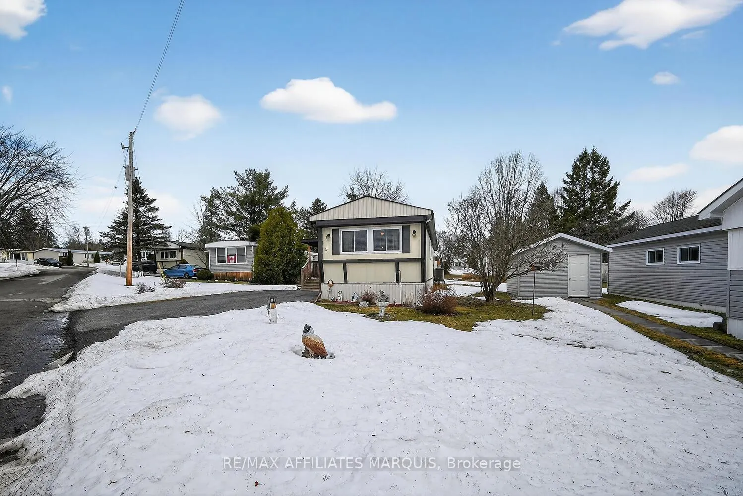 Photo 3 of 8 Saddle Avenue, Rideau Lakes, Rideau Lakes (South Elmsley) Twp — HOMEH