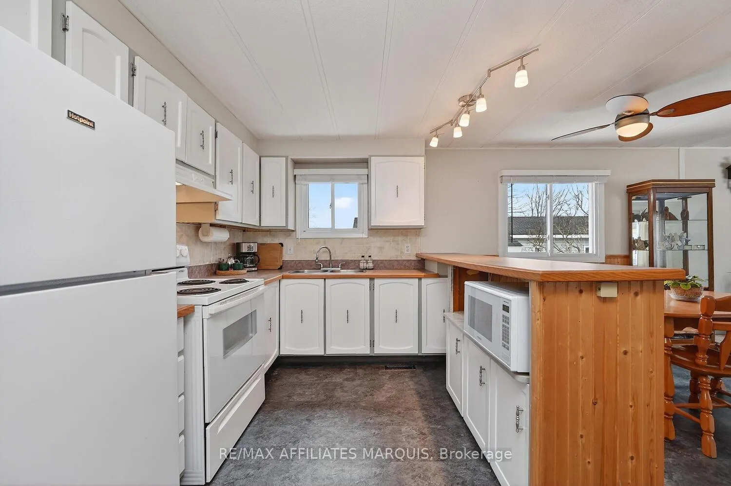 Photo 11 of 8 Saddle Avenue, Rideau Lakes, Rideau Lakes (South Elmsley) Twp — HOMEH