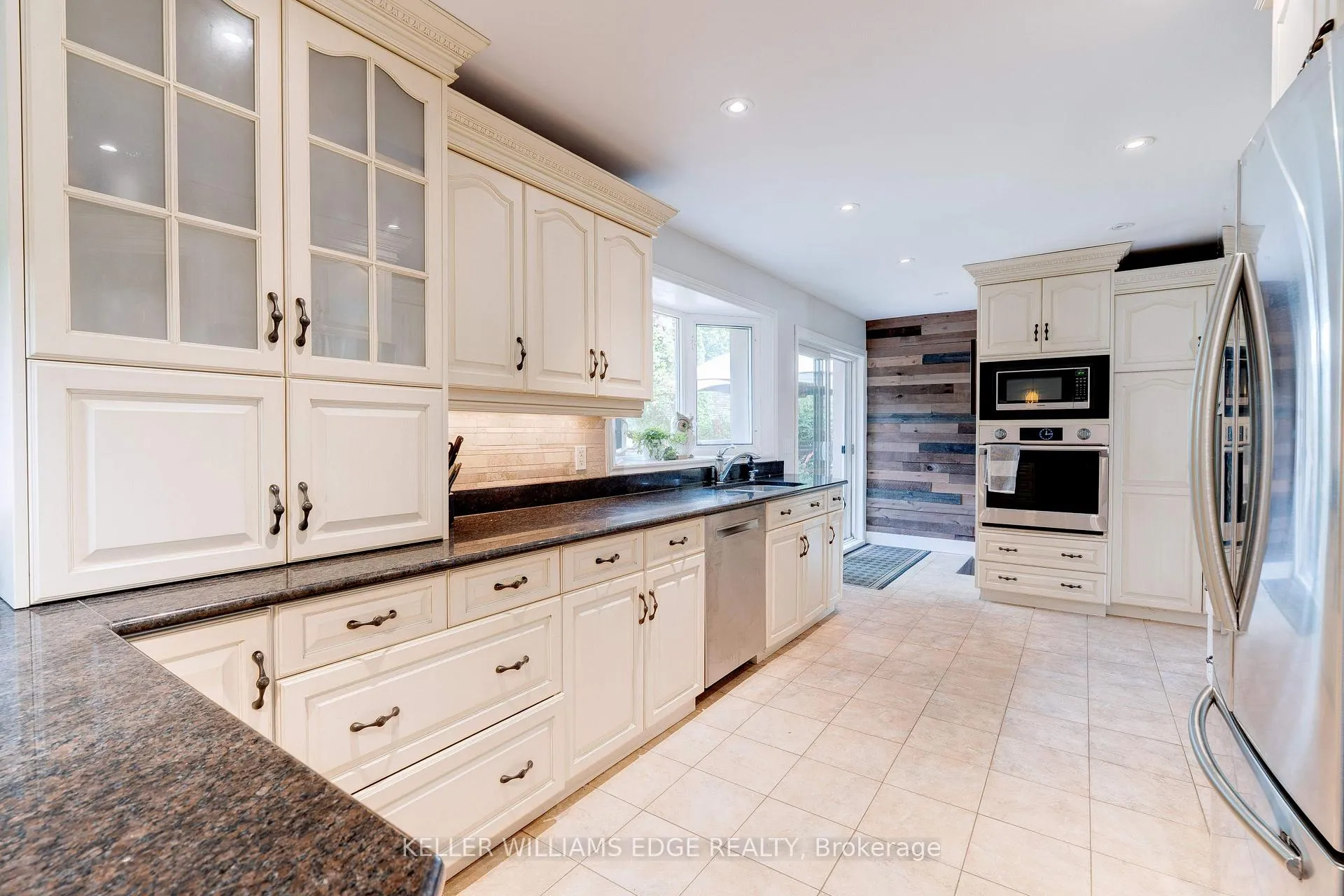 Photo 11 of 4391 Lakeshore Road, Burlington, Shoreacres — HOMEH