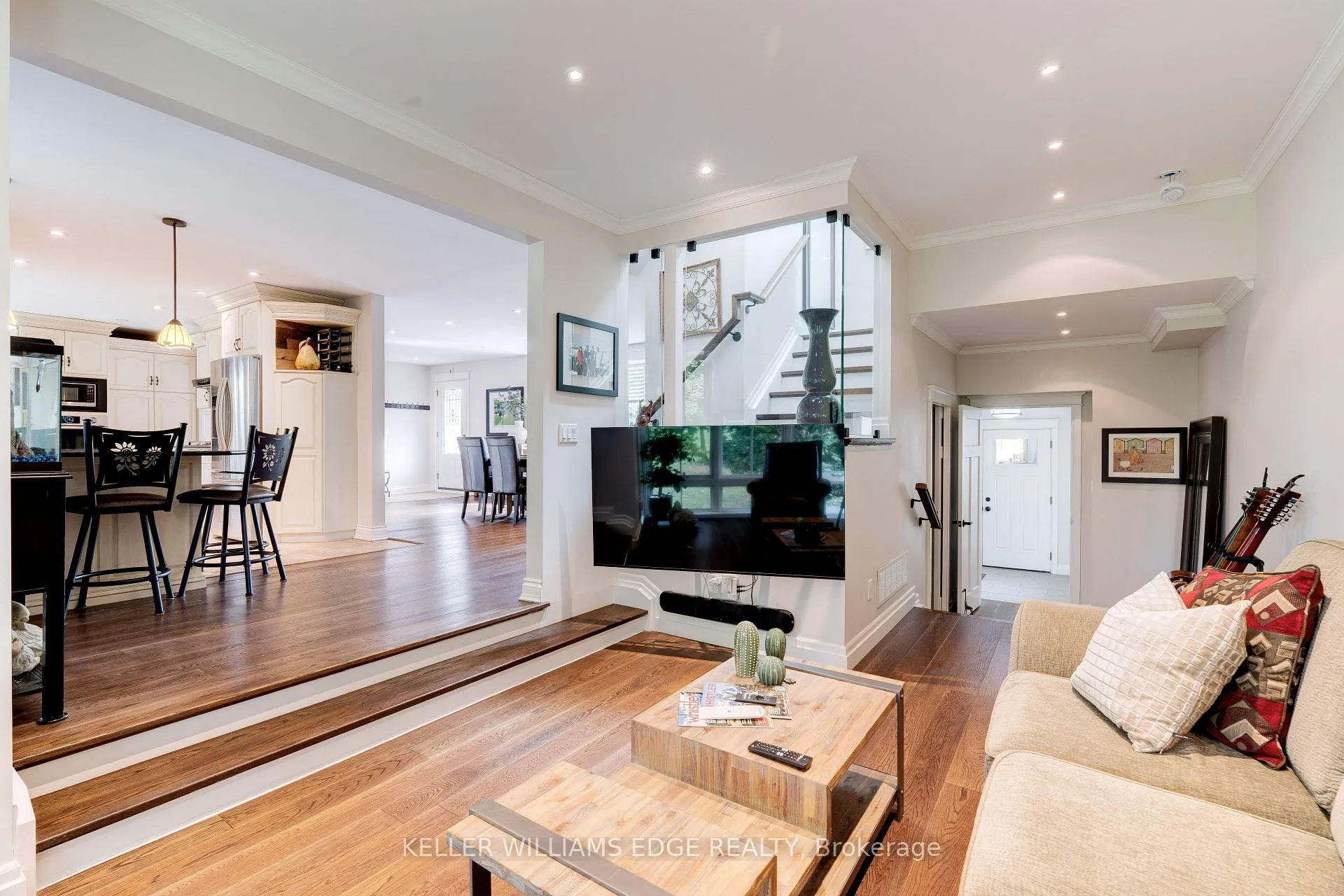 Photo 15 of 4391 Lakeshore Road, Burlington, Shoreacres — HOMEH