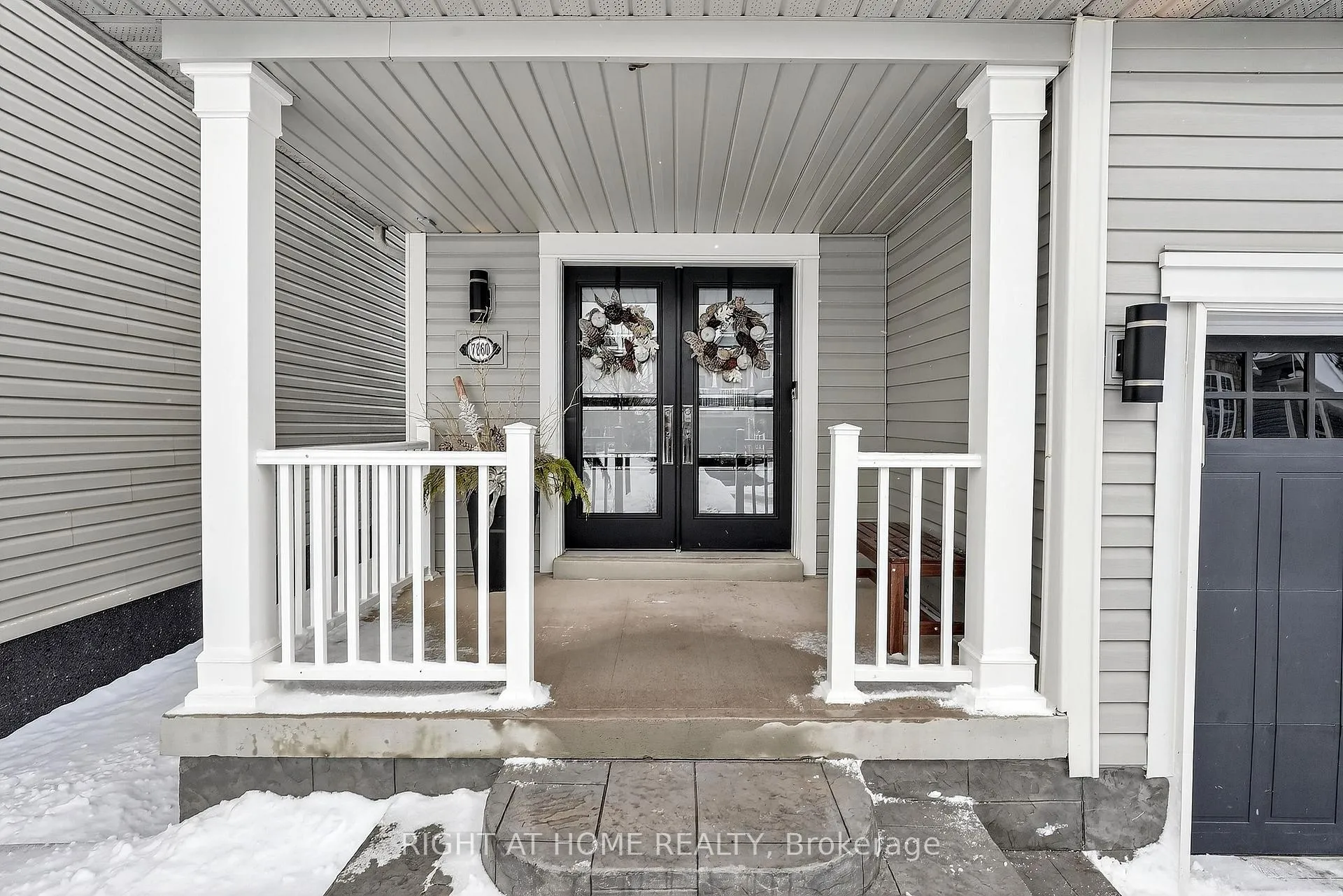 Photo 2 of 7860 Butternut Boulevard, Niagara Falls, Brown — HOMEH