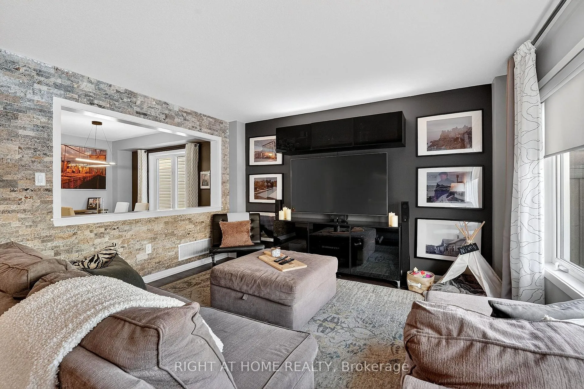 Photo 9 of 7860 Butternut Boulevard, Niagara Falls, Brown — HOMEH