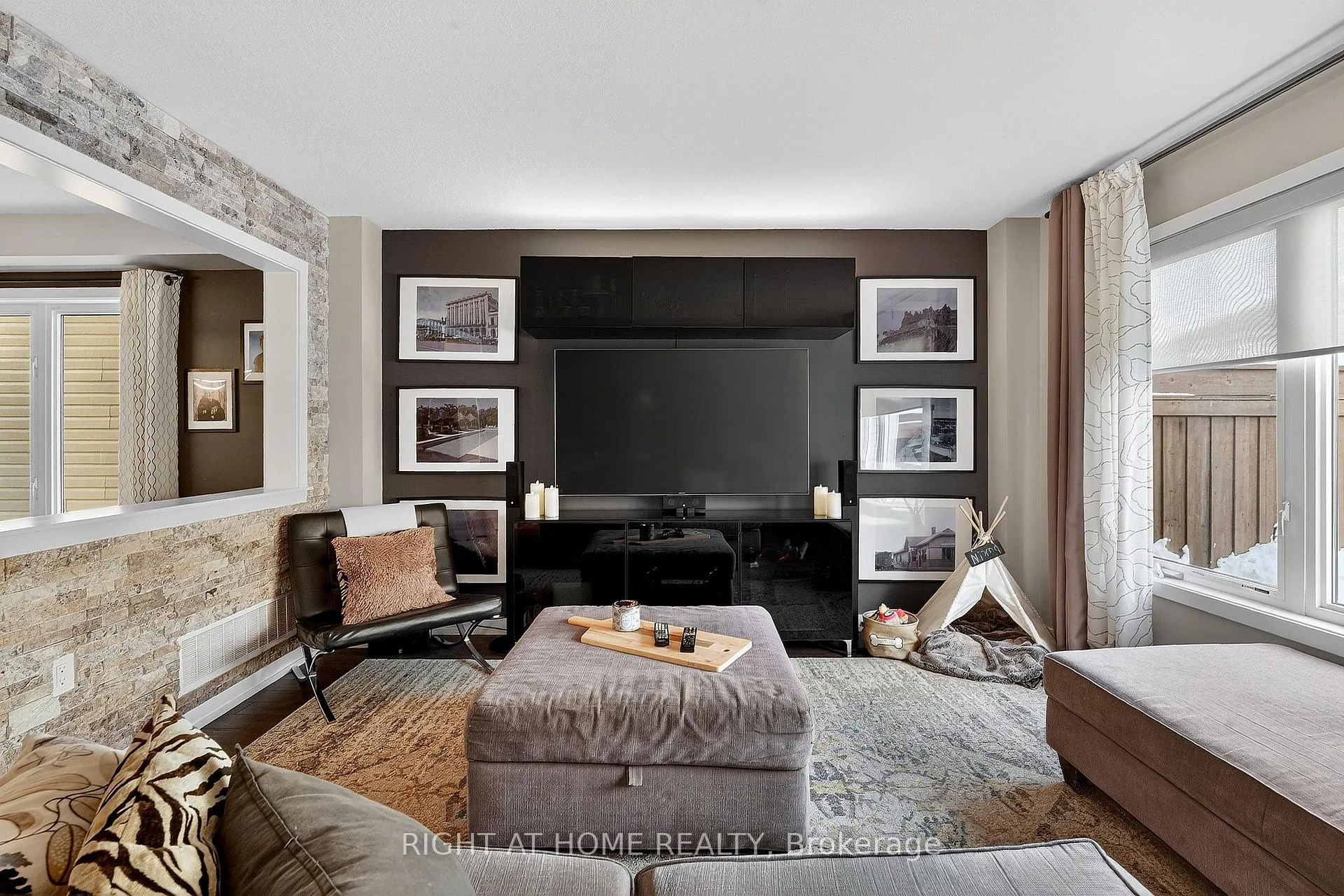 Photo 11 of 7860 Butternut Boulevard, Niagara Falls, Brown — HOMEH