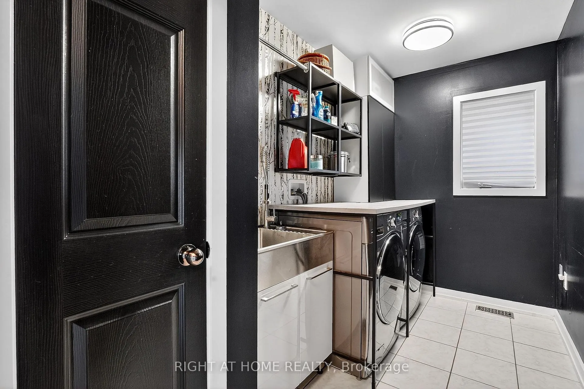 Photo 28 of 7860 Butternut Boulevard, Niagara Falls, Brown — HOMEH