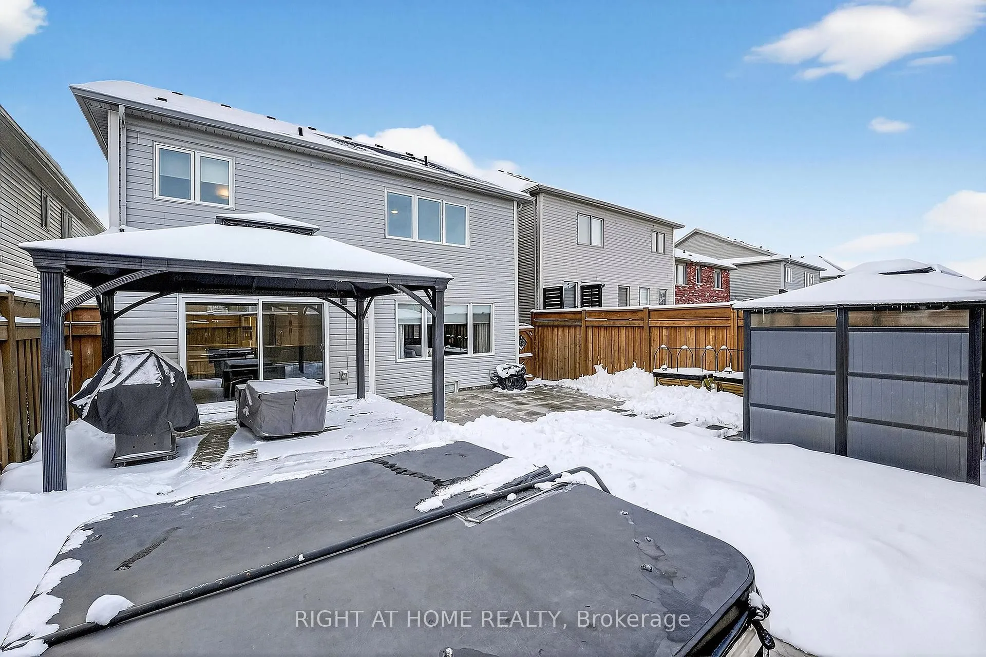 Photo 39 of 7860 Butternut Boulevard, Niagara Falls, Brown — HOMEH