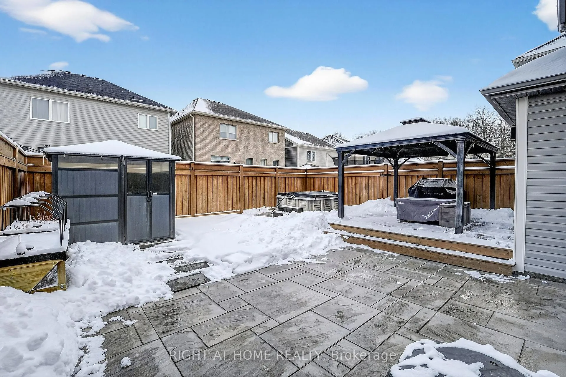 Photo 42 of 7860 Butternut Boulevard, Niagara Falls, Brown — HOMEH