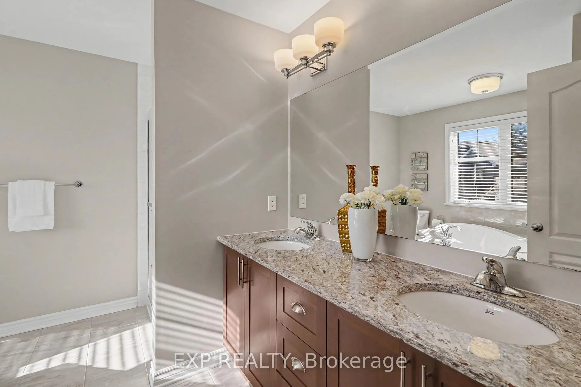 Photo 20 of 182 Helen Rapp Way, Ottawa, Blossom Park/Kemp Park/Findlay Creek — HOMEH